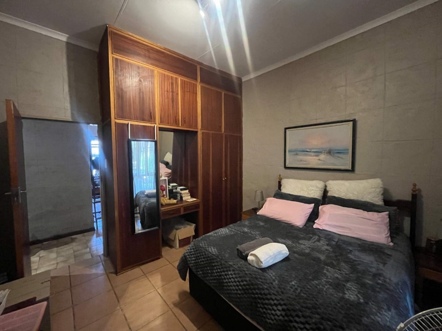 5 Bedroom Property for Sale in Die Rand Northern Cape
